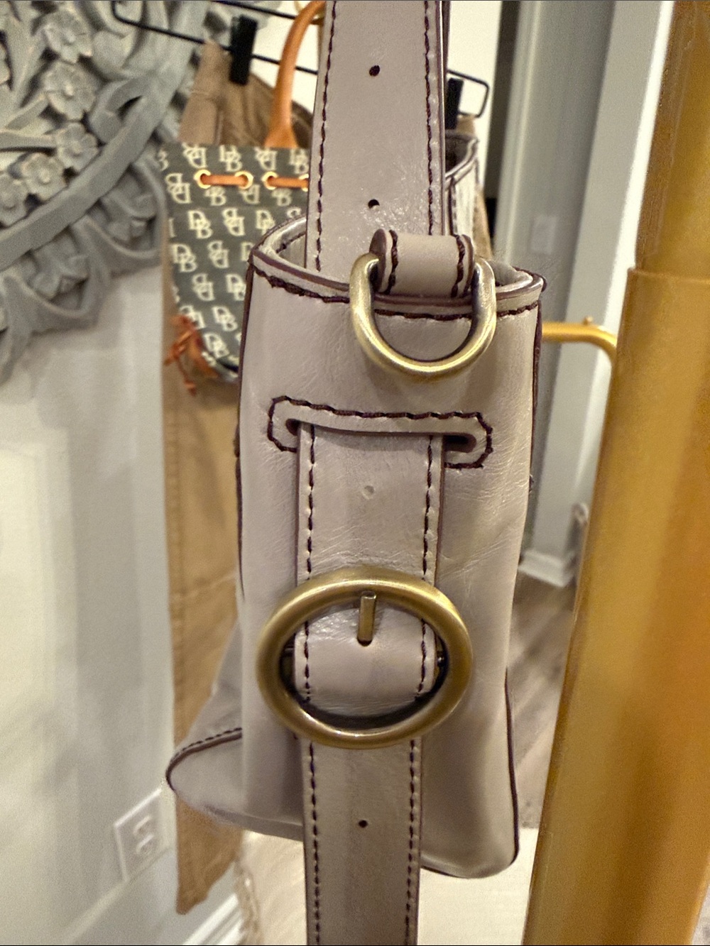 Hobo brand Classic Taupe Leather Shoulder Bag - Women - Picture 4 of 12
